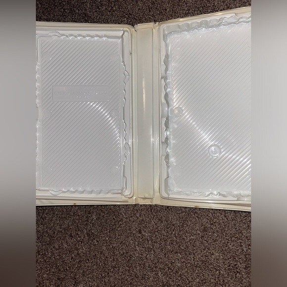 ~6/$10 MOVIES VHS/DVDS~ Disneys Mighty Joe Young VHS In Clamshell - Picture 5 of 7